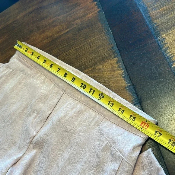 89th & Madison pale pink capris size Med - Picture 3 of 10